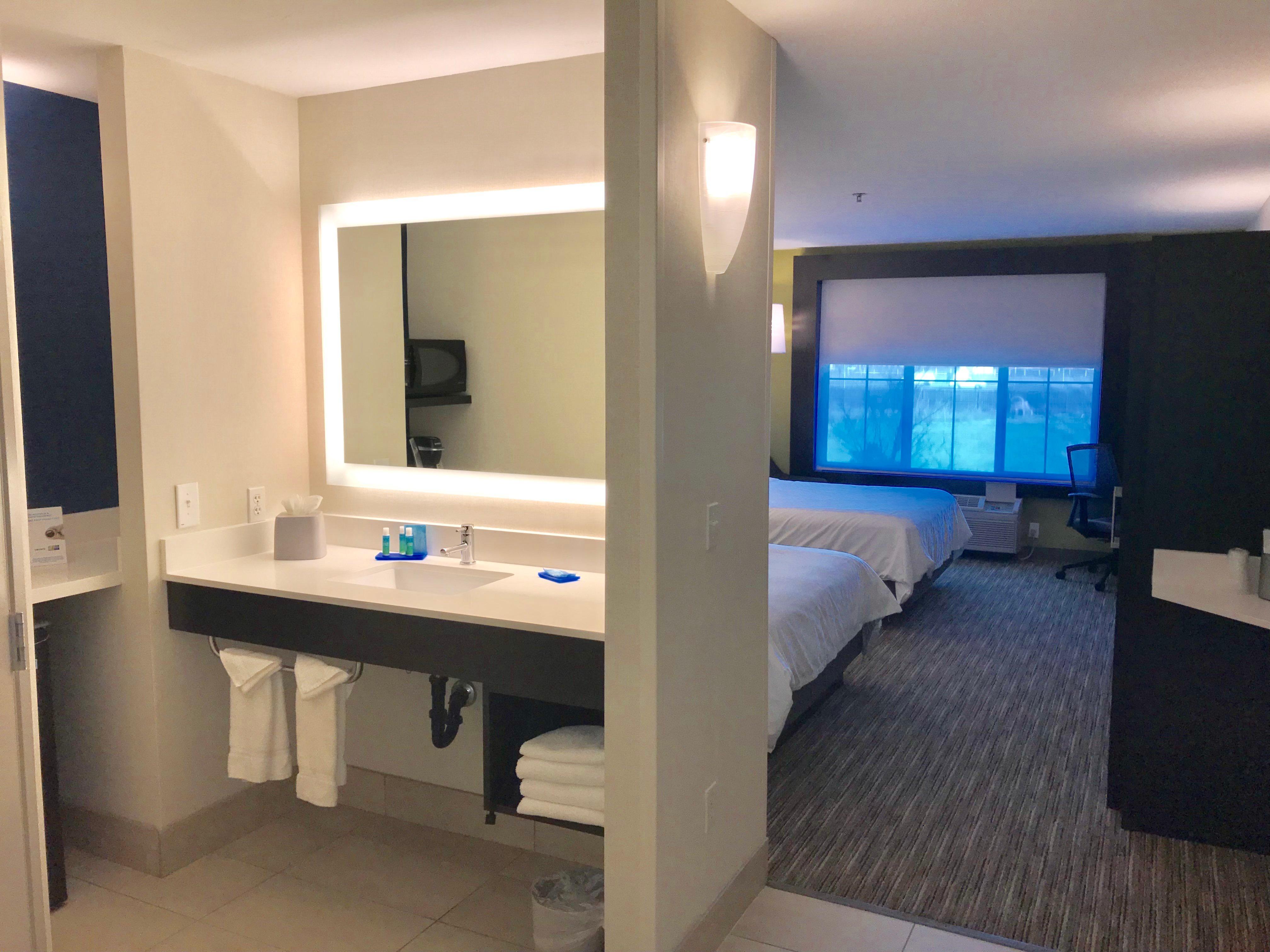 Holiday Inn Express & Suites Tracy By Ihg Экстерьер фото