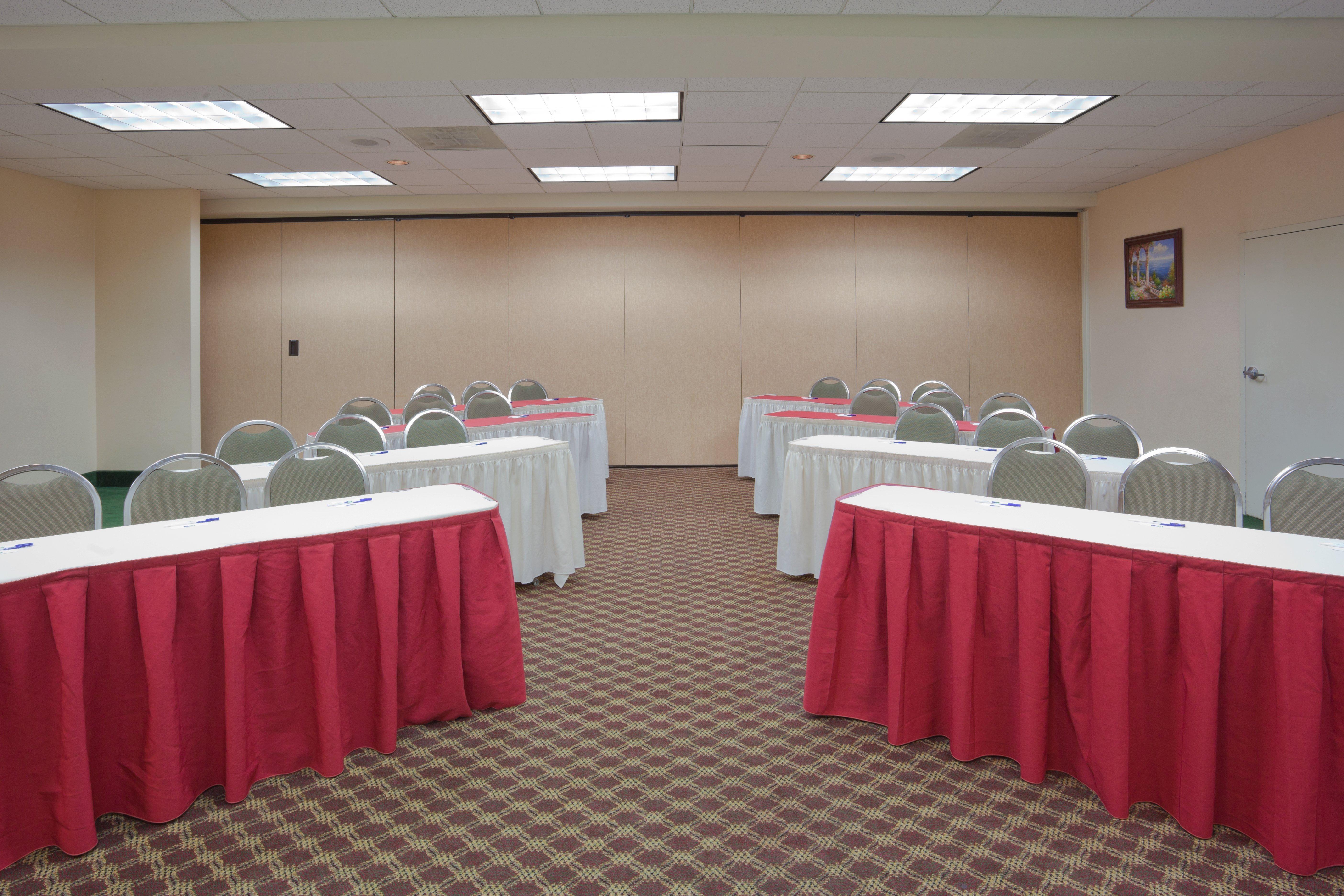 Holiday Inn Express & Suites Tracy By Ihg Экстерьер фото