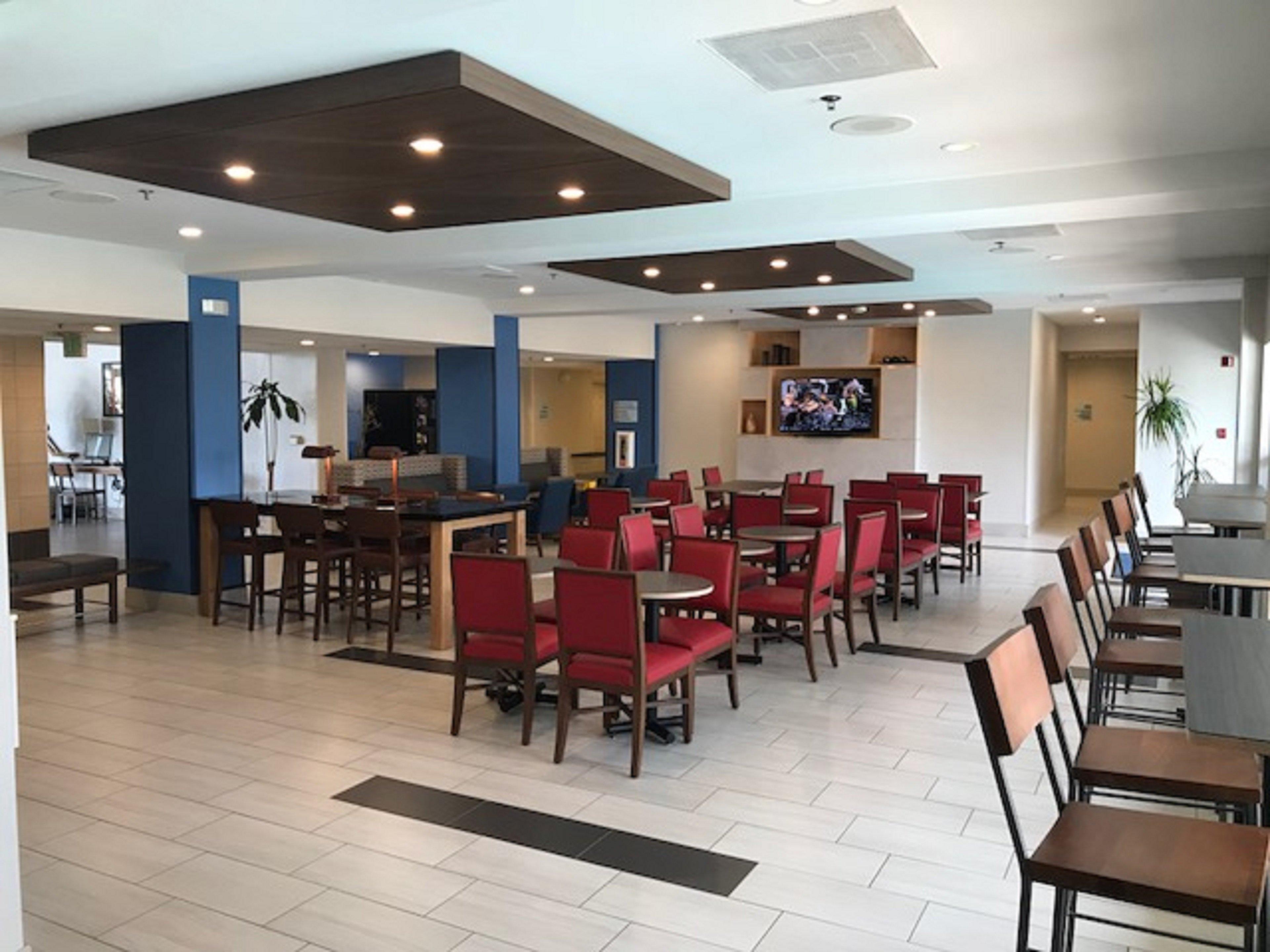 Holiday Inn Express & Suites Tracy By Ihg Экстерьер фото
