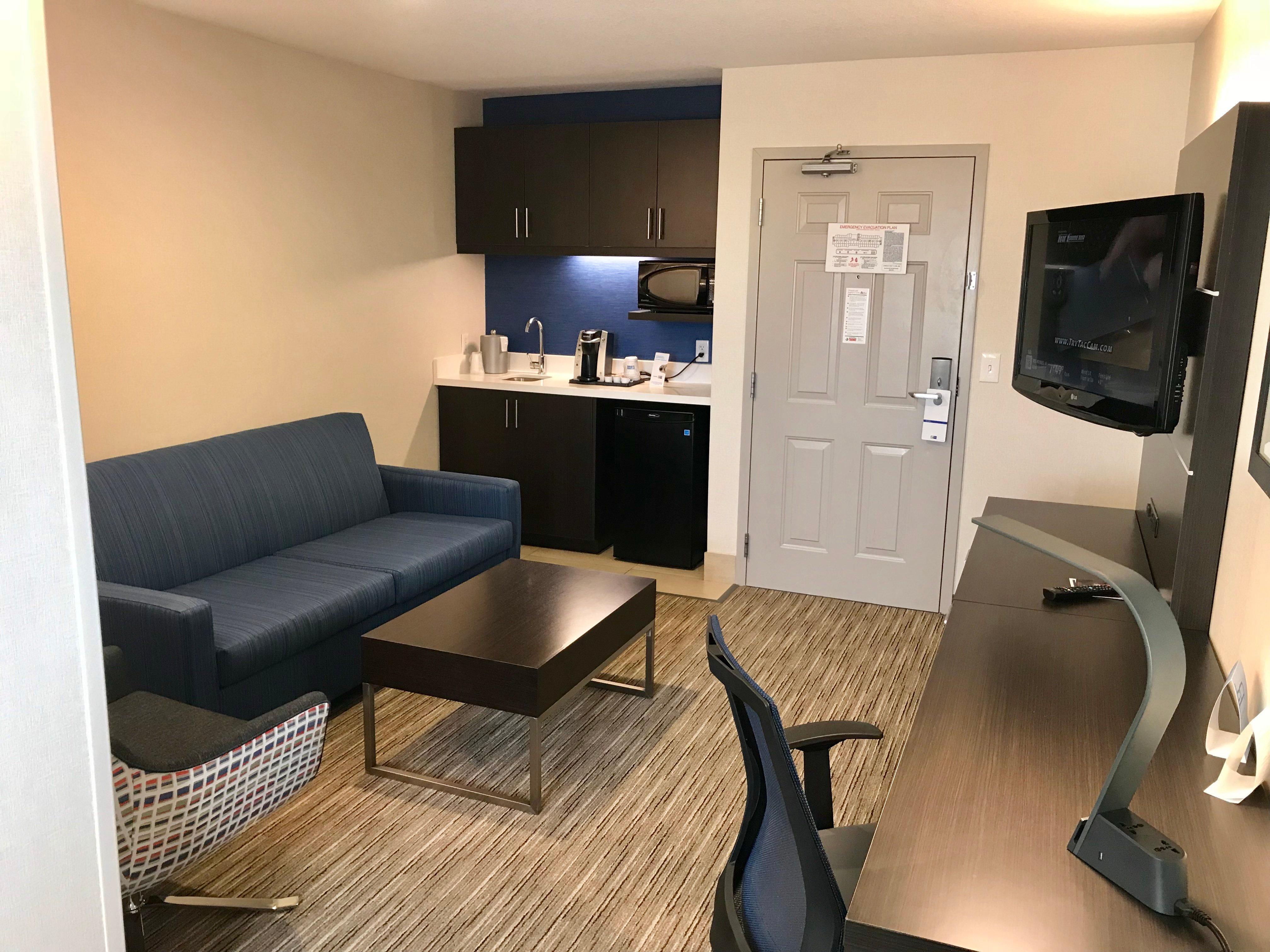 Holiday Inn Express & Suites Tracy By Ihg Экстерьер фото